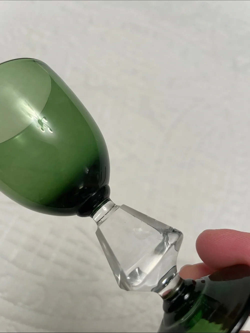 📍Vintage AQUARIUS Green Cordial Barware Glass with Geometric Crystal Accent